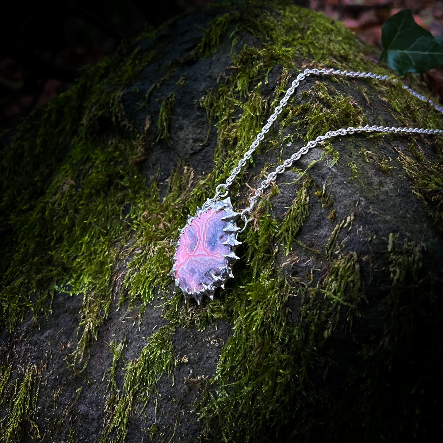 Rhodochrosite Spike Pendant - Rhodochrosit Halskette