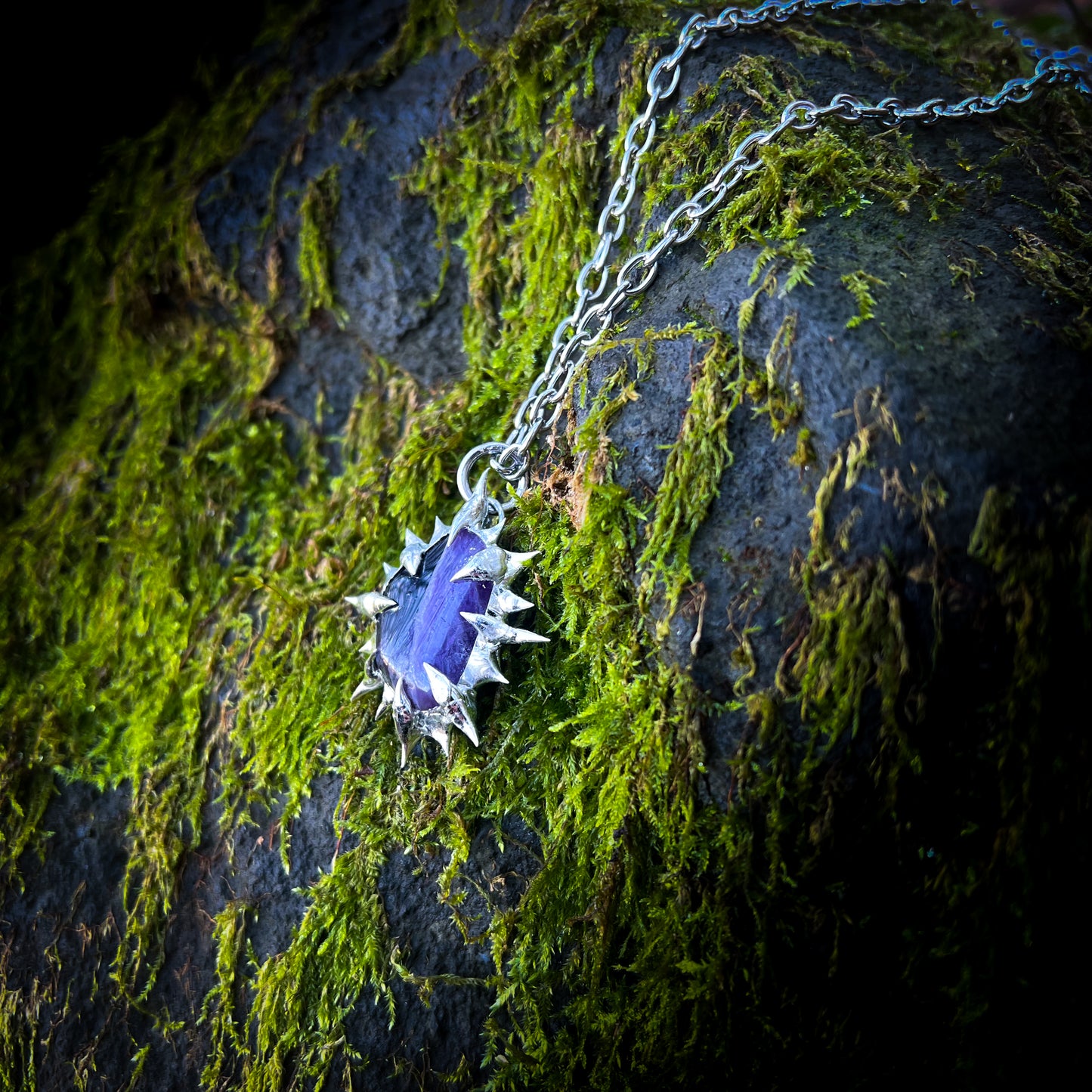 Celestial Chevron Amethyst Pendant – Amethyst Halskette