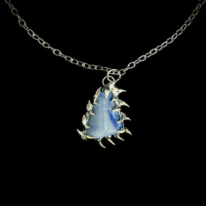 Sodalith Spike Encased Pendant - Sodalith Halskette