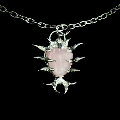 Roseward Pendant – Rosenquarz Halskette