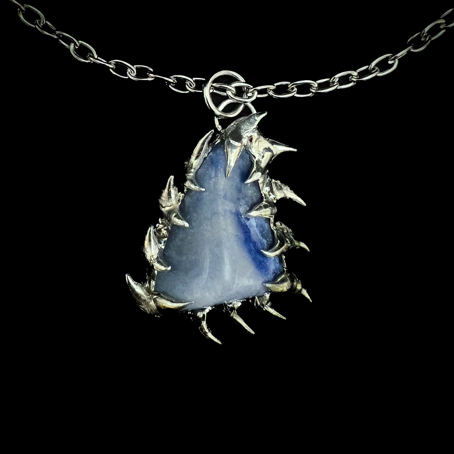 Sodalith Spike Encased Pendant - Sodalith Halskette